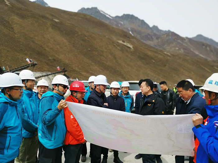 甘孜州委委員、常委、書記沈陽(yáng)到九石路TJ3標(biāo)檢查指導(dǎo)工作