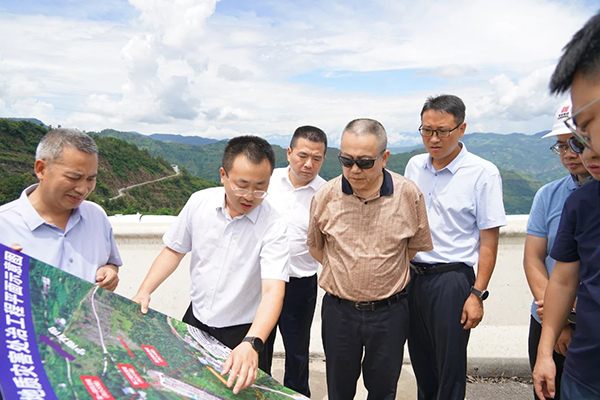 蜀高集團黨委書記、董事長白茂調研公司寧攀、會祿高速項目